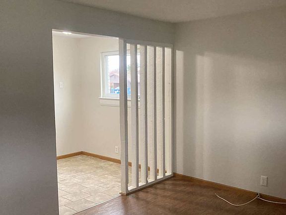 3rd image of 305 Baltes Dr #11420245