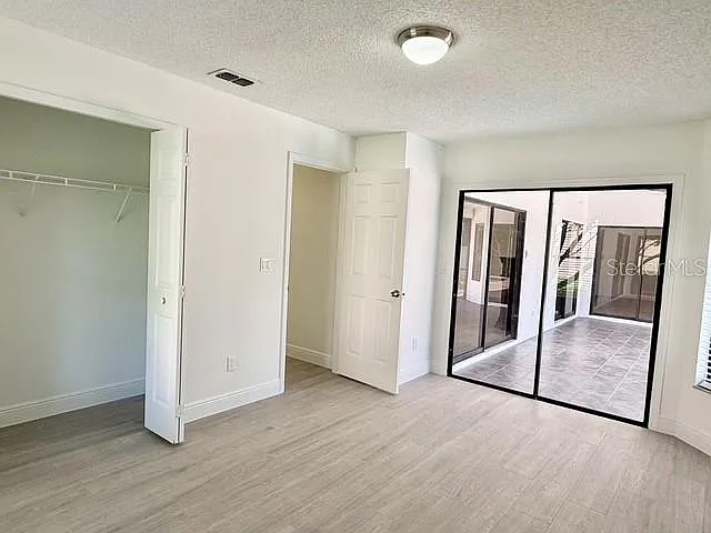 553 Walnut Grove Pl — Photo 25