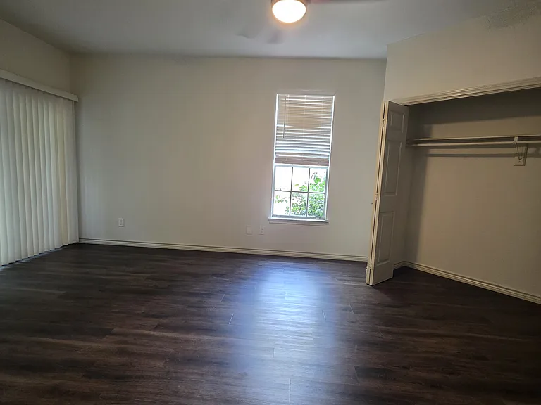 100 Jackman St #108 — Photo 28