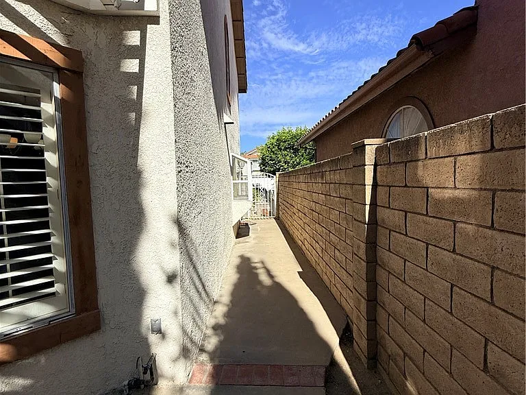 12022 Falcon Crest Way — Photo 47