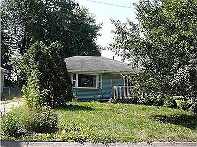 2nd image of 2439 Garfield Ave