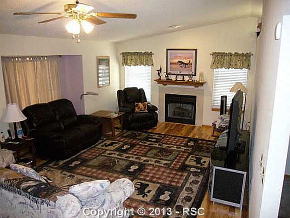 3rd image of 4930 Turquoise Dr