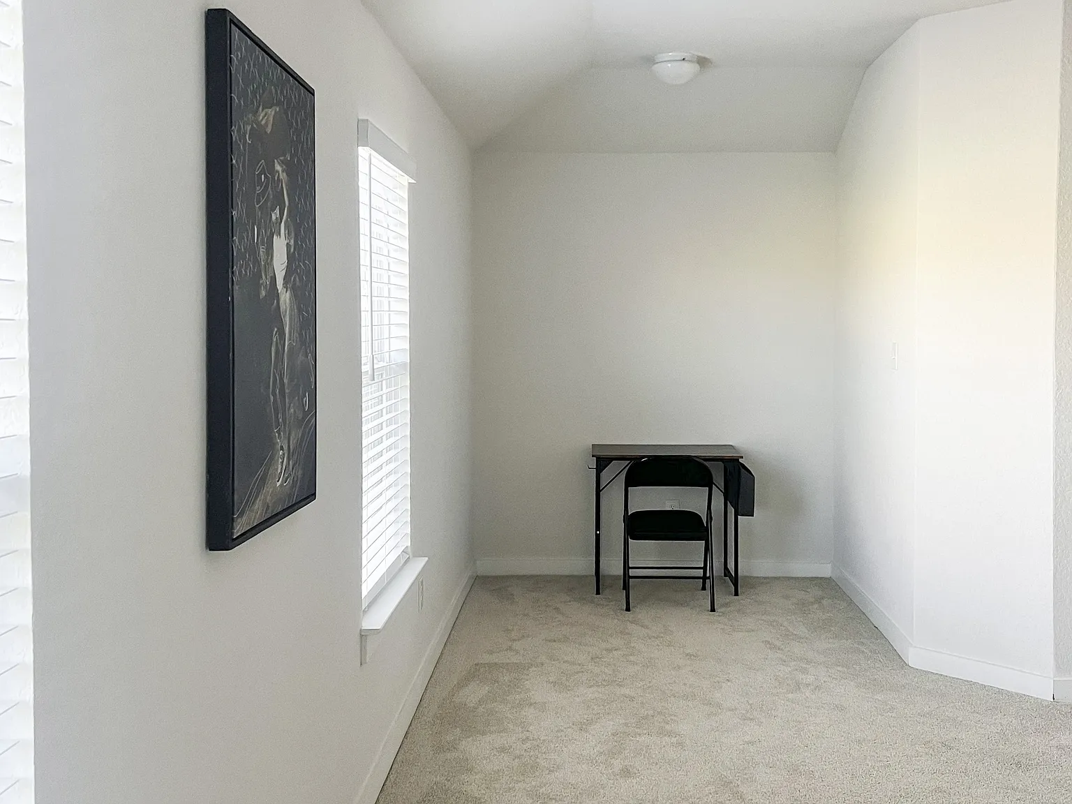 4 bed, 2.0 bath, 2000 sqft, $910 — Photo 2