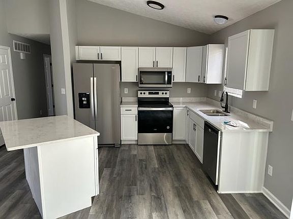 4th image of 1511 Tall Meadows Dr