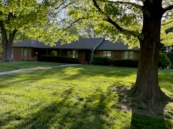 1501 Terrace Dr, Newton, KS 67114