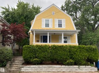 149 Narragansett St, Cranston, RI 02905
