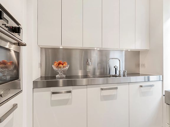 4th image of 350 W 57th St APT 5F