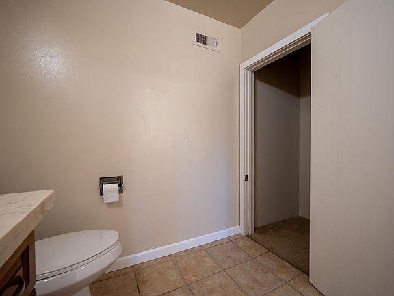 5th image of 10458 Lockwood Dr #A