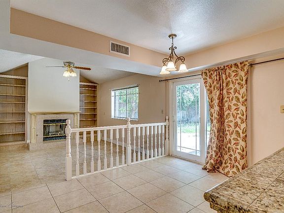 4th image of 4124 Abbott Dr