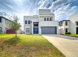 2704 Red Poll Dr, Laredo, TX 78046