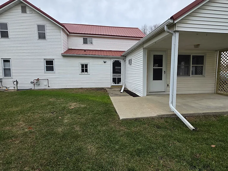 410 W Main St — Photo 10