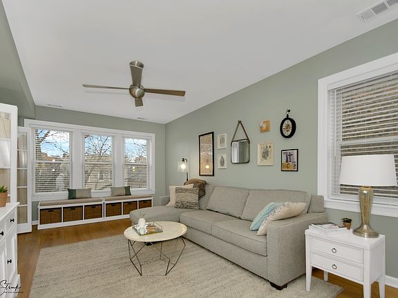 2nd image of 3134 N Clifton Ave APT 3E