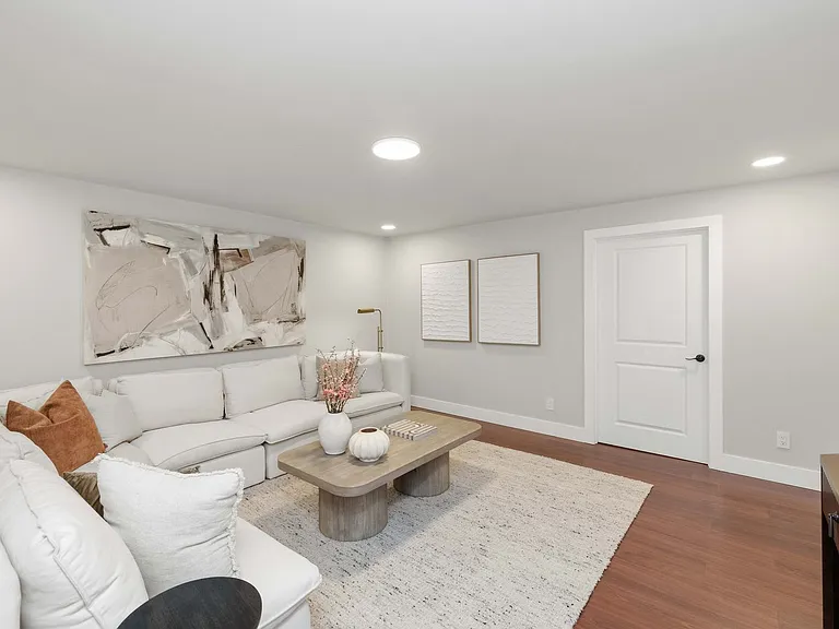 17714 SE 40th Pl — Photo 20