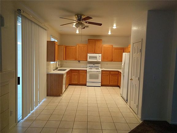 4th image of 9655 Swaying Ct