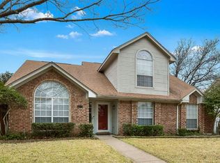 1410 Columbus Dr, Rowlett, TX 75089