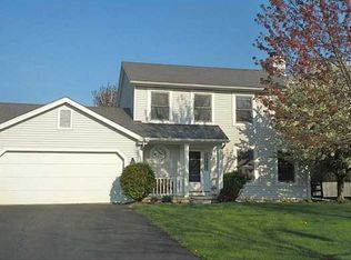 952 Little Creek Dr, Perrysburg, OH 43551