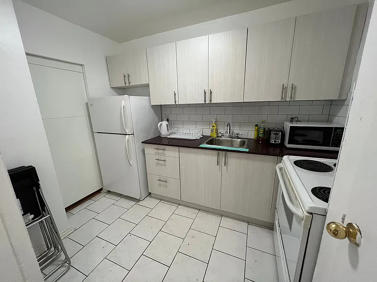 260 Wellesley St E #3109C — Photo 2