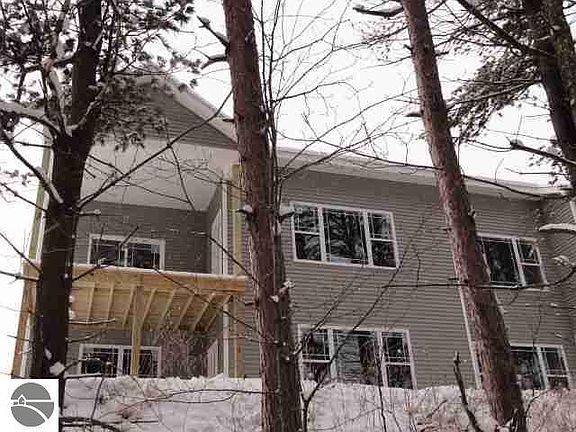 3rd image of 4599 SW Black Bear Dr