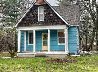 10453 Willow Rd, Willis, MI 48191