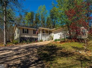 301 Pinewood Pl, Dahlonega, GA 30533