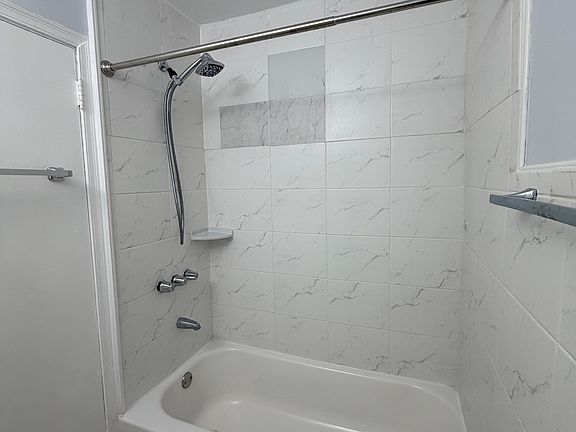 5th image of 8207 Williams Ave #1