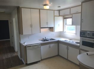 706 S Ridgeland Ave, Fritch, TX 79036