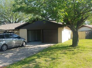 433 W Ferndale Ln, Grand Prairie, TX 75052