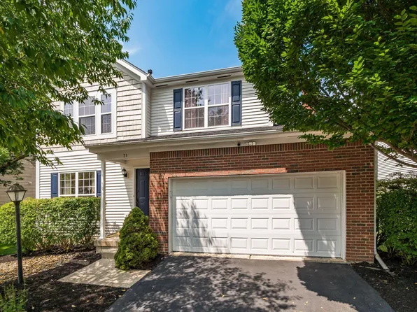 21 Lantern Chase Dr, Delaware, OH 43015