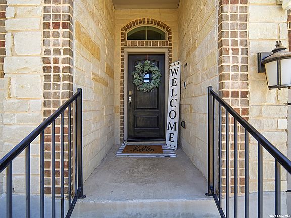 2nd image of 2202 Elysian Trail