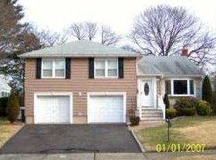 19 Highview Rd, East Hanover, NJ 07936