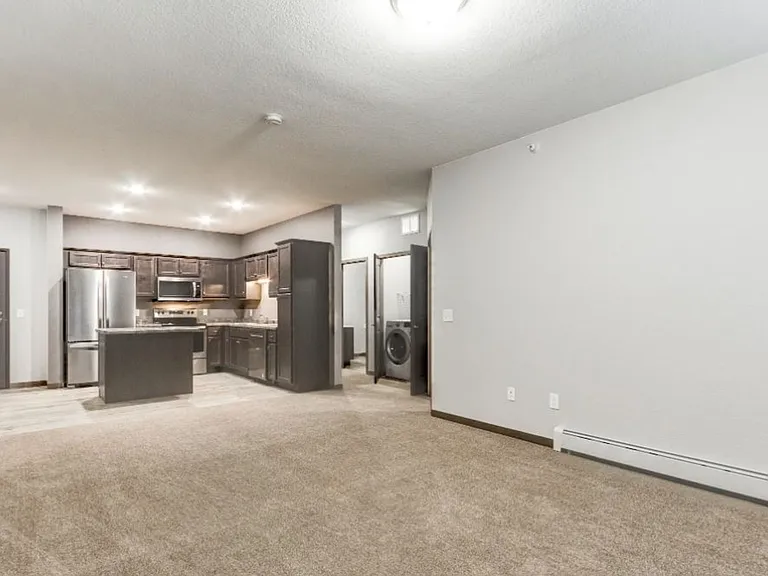 Crest View Village Apartments, LLC — Photo 5