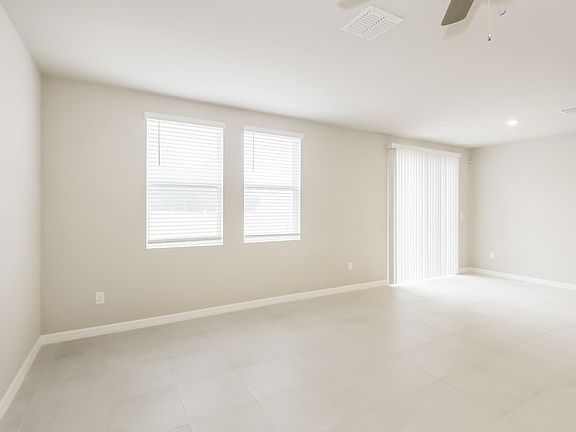 5th image of 38935 Harlow Rose Dr