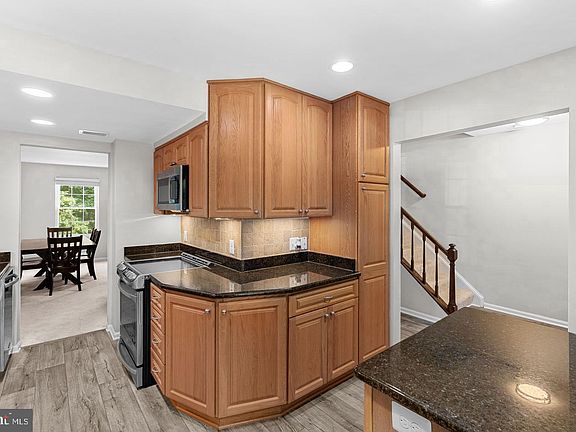 2nd image of 8942 Astongale Ct