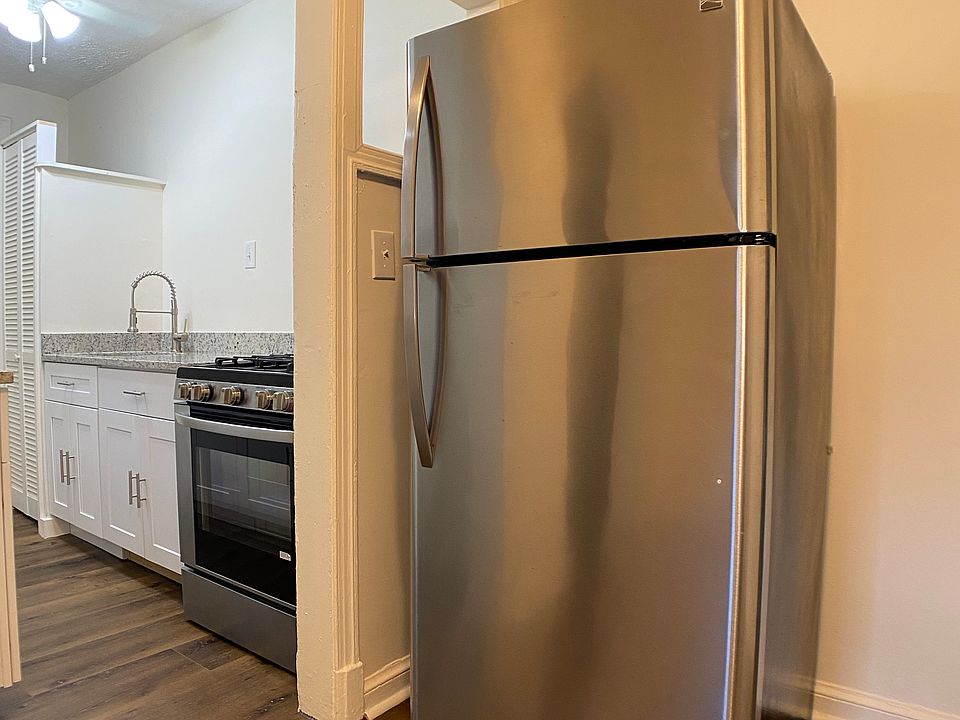 1st image of 2803 Q St SE #3