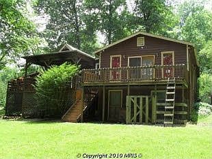 1st image of 966 Barrow Ln