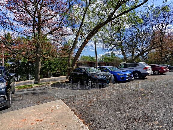 5th image of 117 Talbott St