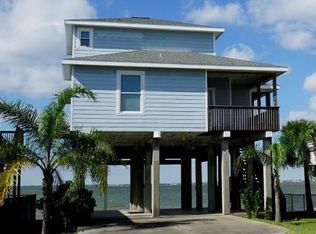 231 Isles End Rd, Tiki Island, TX 77554