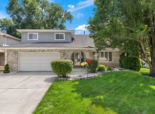 4925 144th St, Midlothian, IL 60445