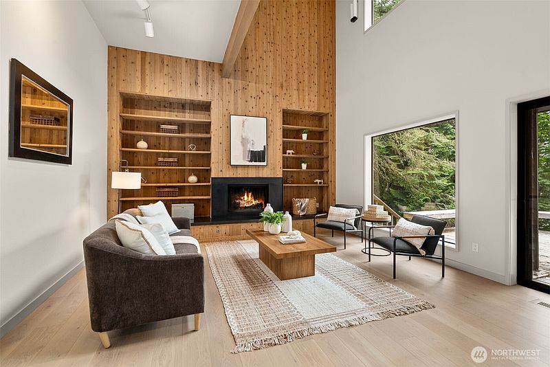5th image of 93 Raft Island Drive NW