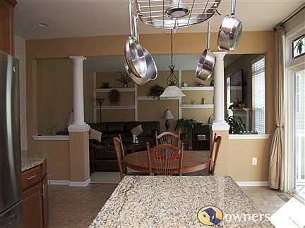 Kitchen, livingroom