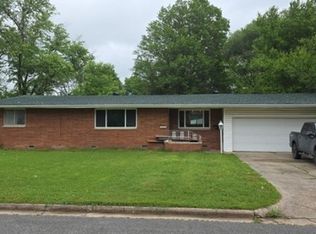 1302 Davis Ave, Springdale, AR 72764