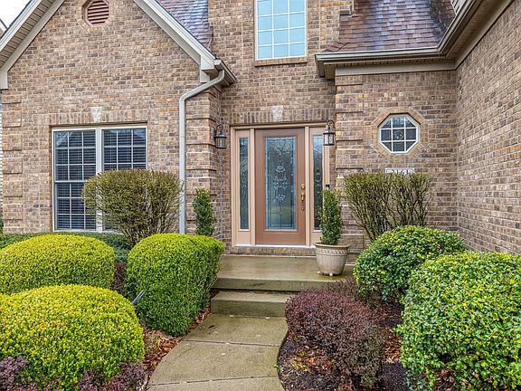 2nd image of 3161 Caversham Park Ln
