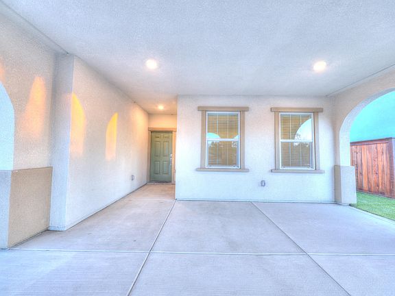 2nd image of 15550 Loop River Rd