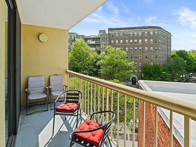 2725 Connecticut Ave NW #507 — Photo 19
