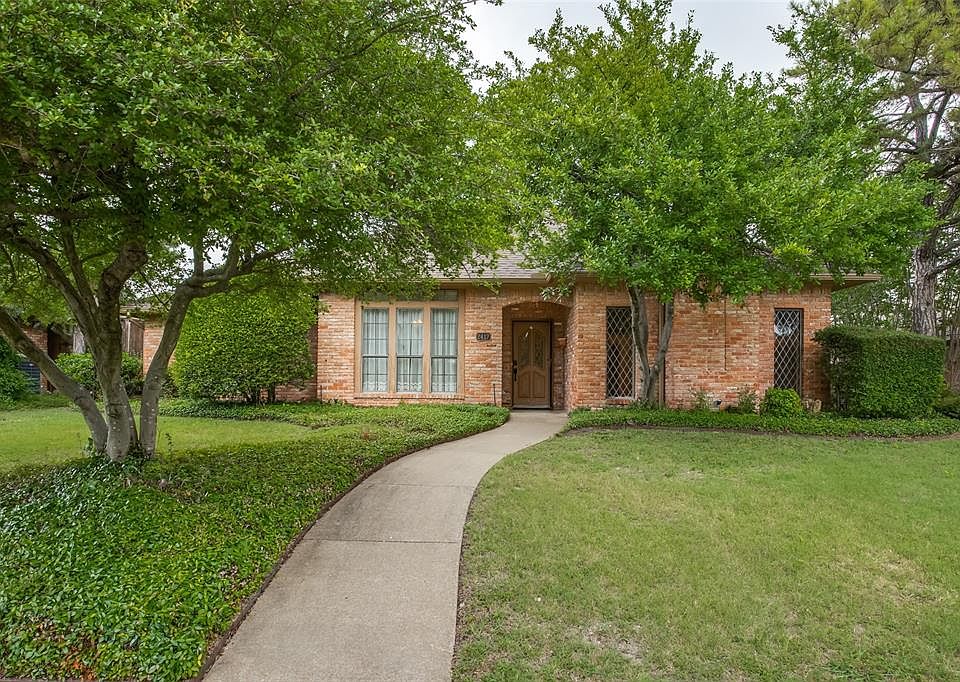 1st image of 2417 Diamond Oaks Dr