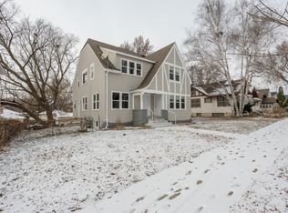 2725 Humboldt Ave N, Minneapolis, MN 55411