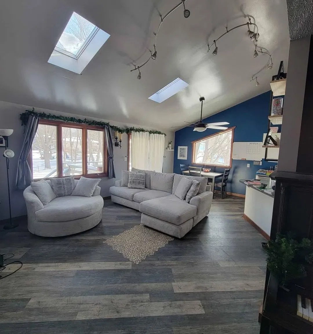 3 bed, 1092 sqft, $2,100 — Photo 3