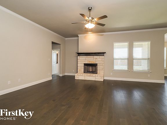 3rd image of 128 Independence Dr