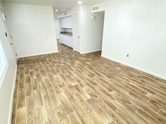 3rd image of 5410 W Cypress St