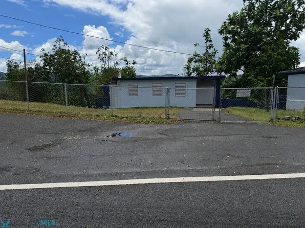 Km 5.2 Carr 827, Toa Alta, PR 00953